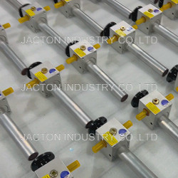 Mini martinetto a vite cubico da 2,5 kN - JTC2.5
