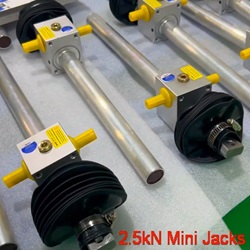 Малые винтовые домкраты - JTC2.5 - сильфонные - с головкой под вилку