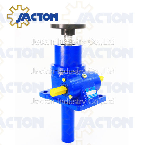 Jack v&iacute;t bi 10 tấn