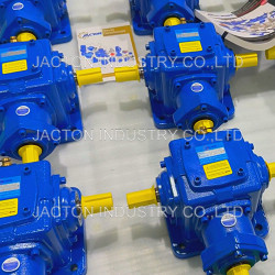 กระปุกเกียร์เอียง - รูปทรง T - อัตราส่วน T-Drive 1:1-กระปุกเกียร์เอียง