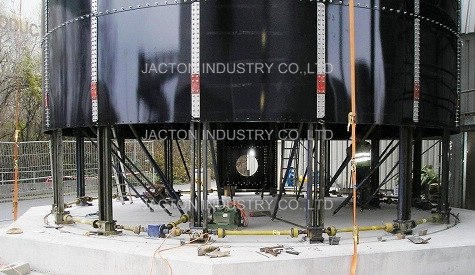 Mechanische Spindelhubgetriebe mit Schneckengetriebe f&uuml;r verschraubte Tanks und Getreidesilos